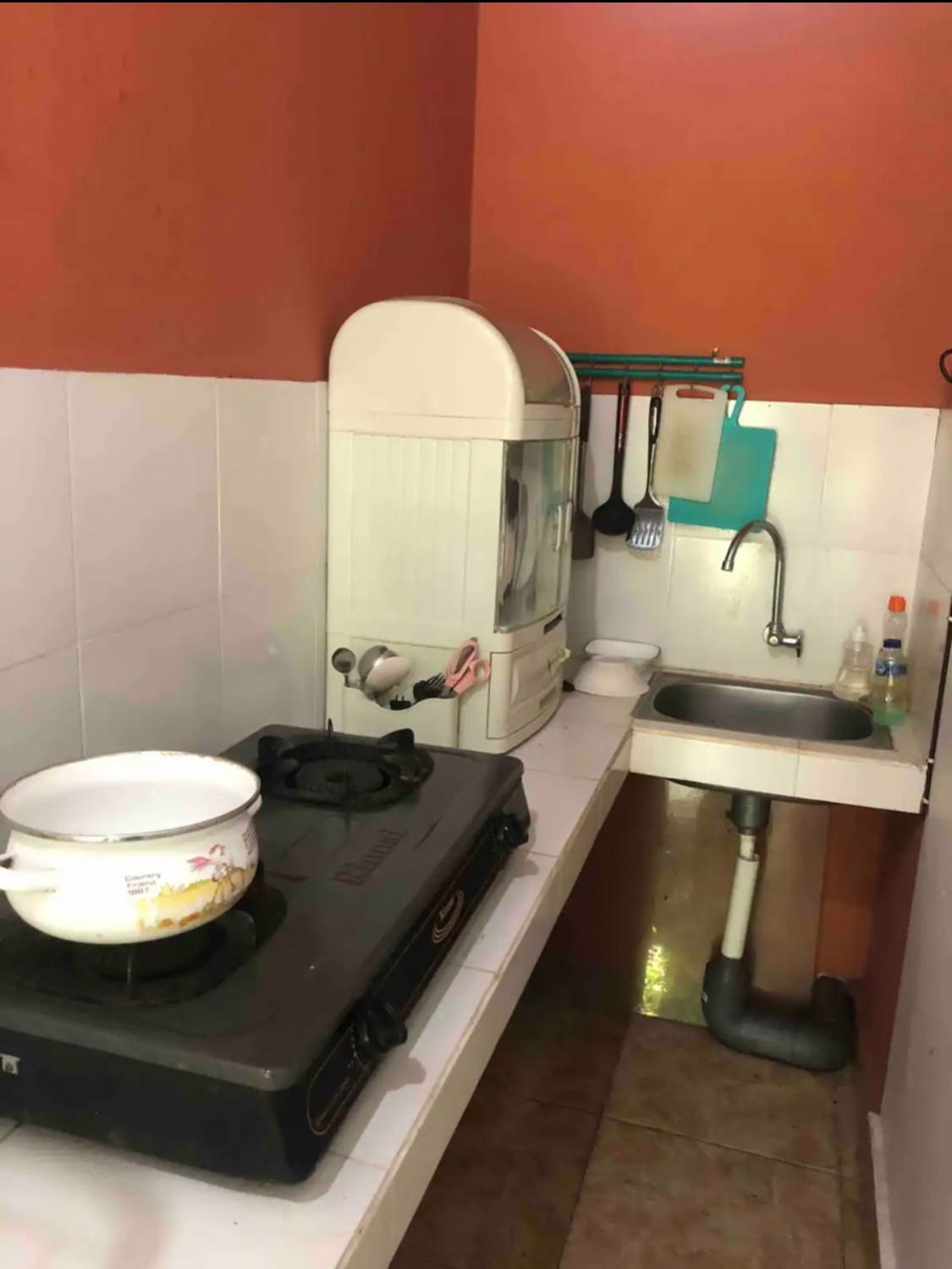 Pili Pili Homestay 6 Legian Eksteriør billede